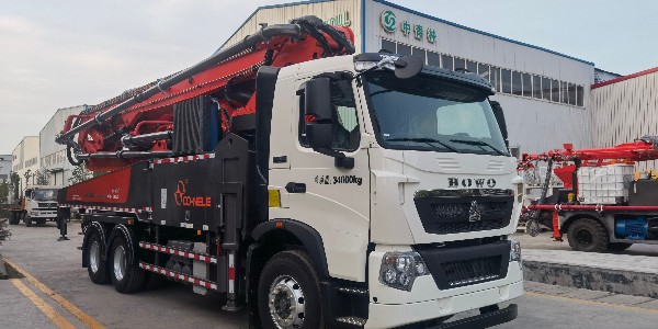 科尼樂(lè)豪沃44米泵車